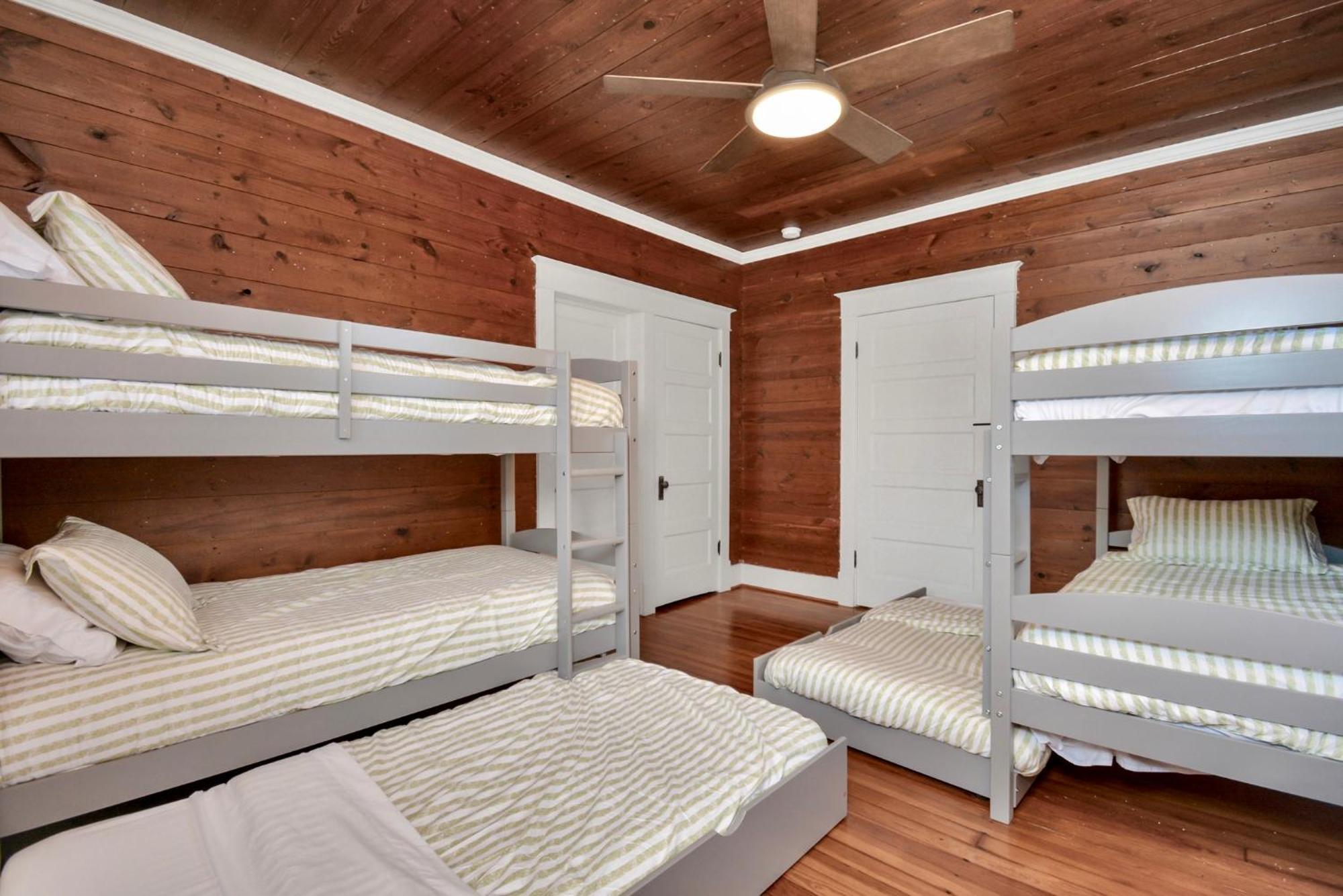 Coastal Craftsman- Walk To Beach & Pleasure Pier- As Seen On 'Restoring Galveston' ภายนอก รูปภาพ